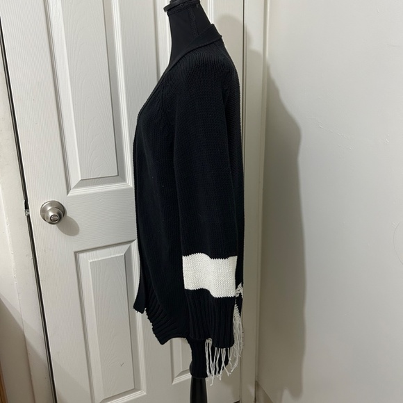 Twin-Set Long Black and White Sweater With "Love" Embroidery Detail Size XS - Picture 4 of 6